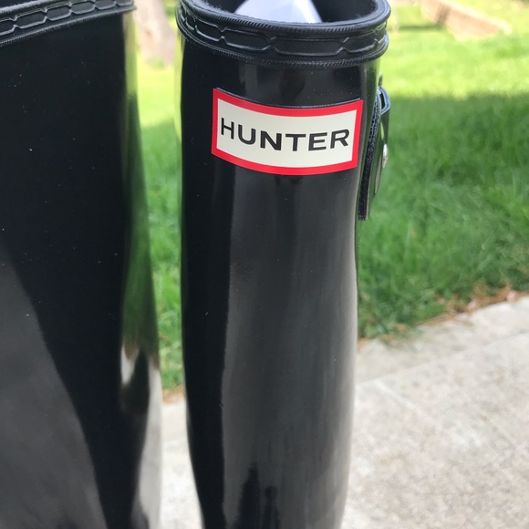 Hunter’s Original Black Tall Gloss Rain Boots - Picture 3 of 6
